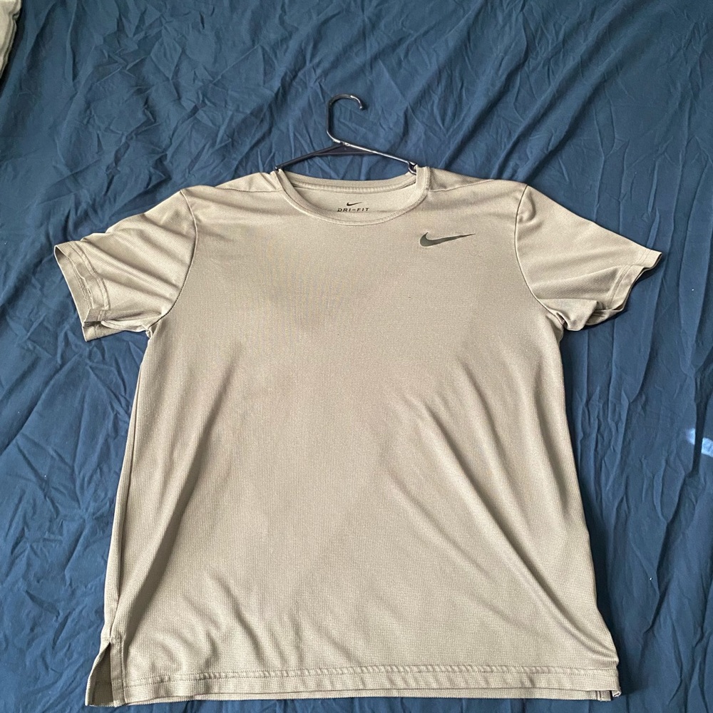 Nike dry fit tee